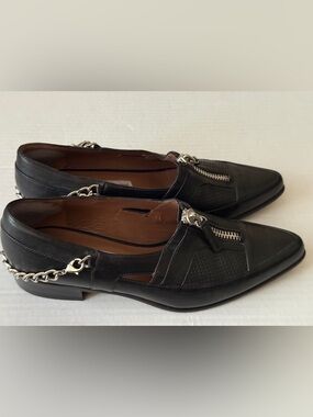Tabitha Simmons Black Leather Flats W/ Chain + Zipper Slip On Shoes Women's Sz 6